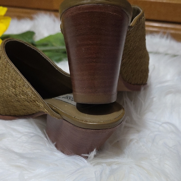 Matisse Tan Genuine Suede Mules with Textured Design - Picture 7 of 9